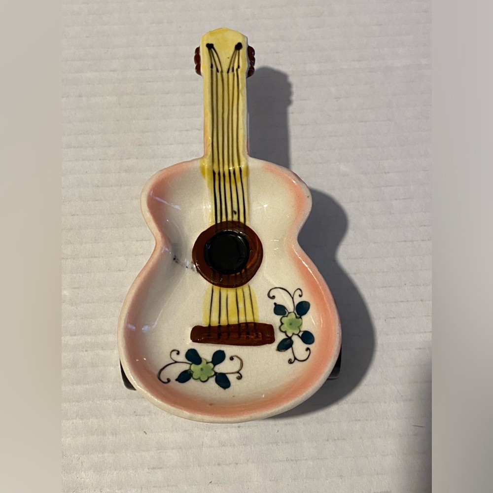 VTG Guitar Wheelbarrow PAC ceramic ashtray trinket dish